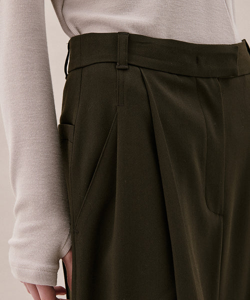 AHWE ITALIAN WOOL BLEND TUCKED PANTS - Dark Kaki